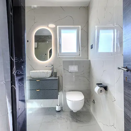 Damir By Interhome Vakantiehuis *