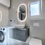 Casa de Férias Damir By Interhome Pula