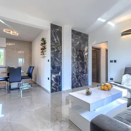 Ferienhaus Damir By Interhome *